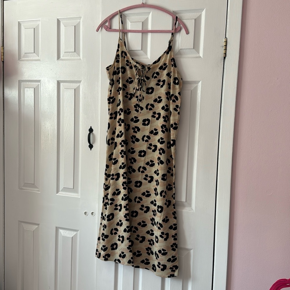 Women’s cheetah midi dress